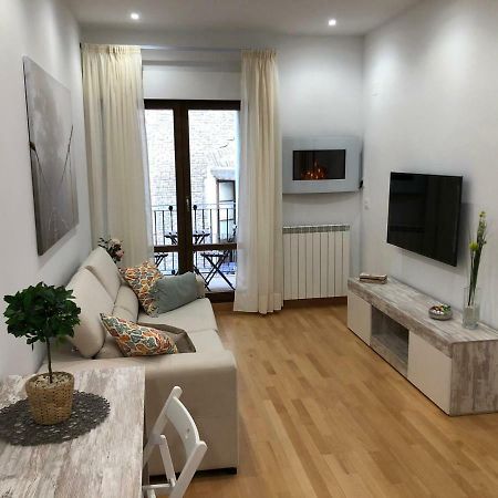 Palacete de Tudela - parking incluido Appartement Buitenkant foto